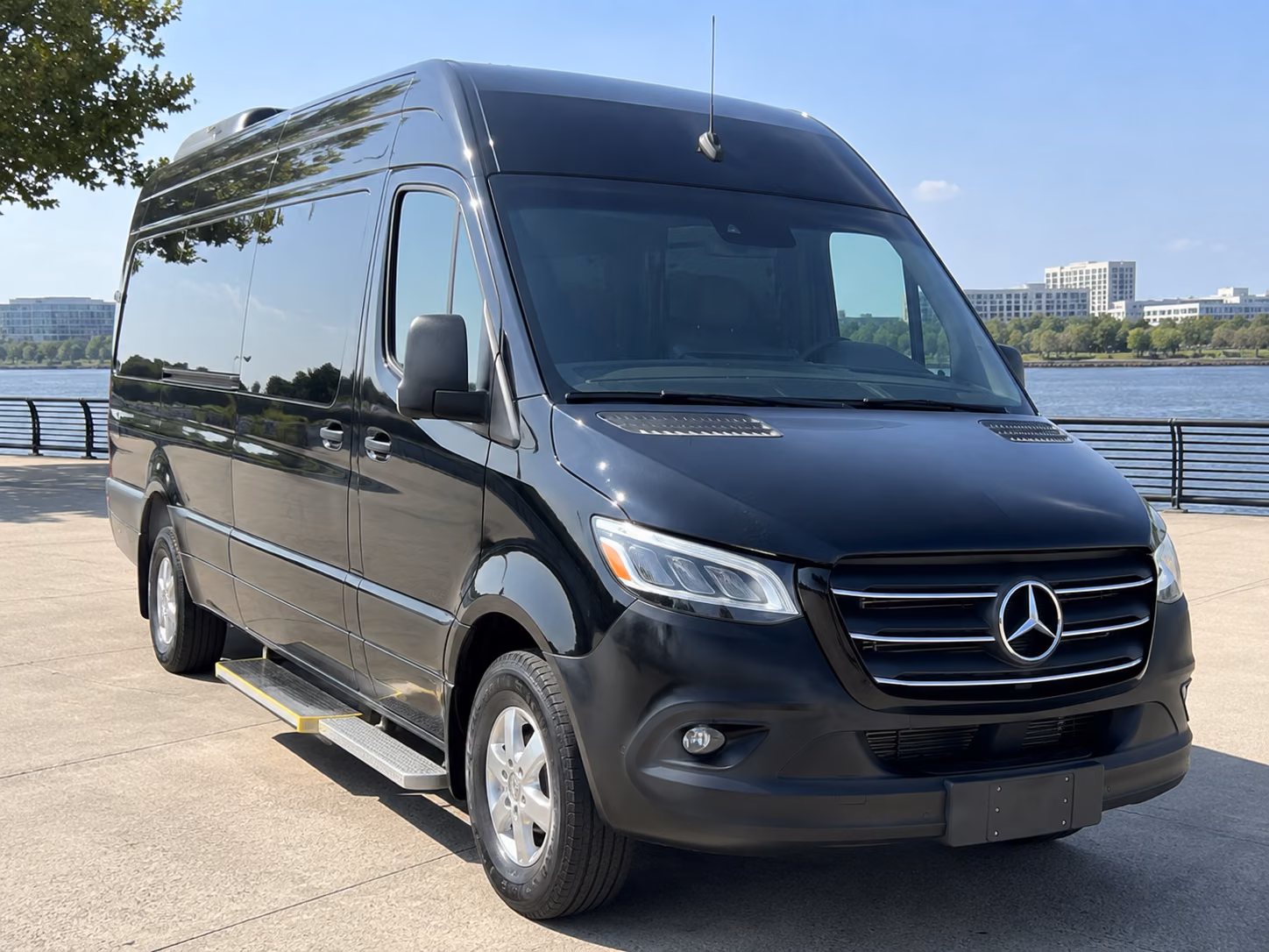 mesa bus rentals for arizona road trips and utah travel